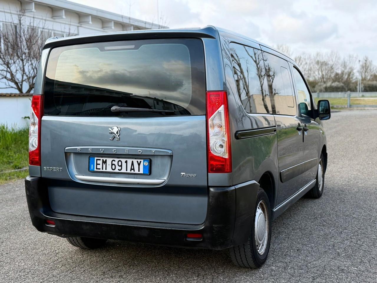 Peugeot Expert Tepee 2.0 HDi 9 POSTI