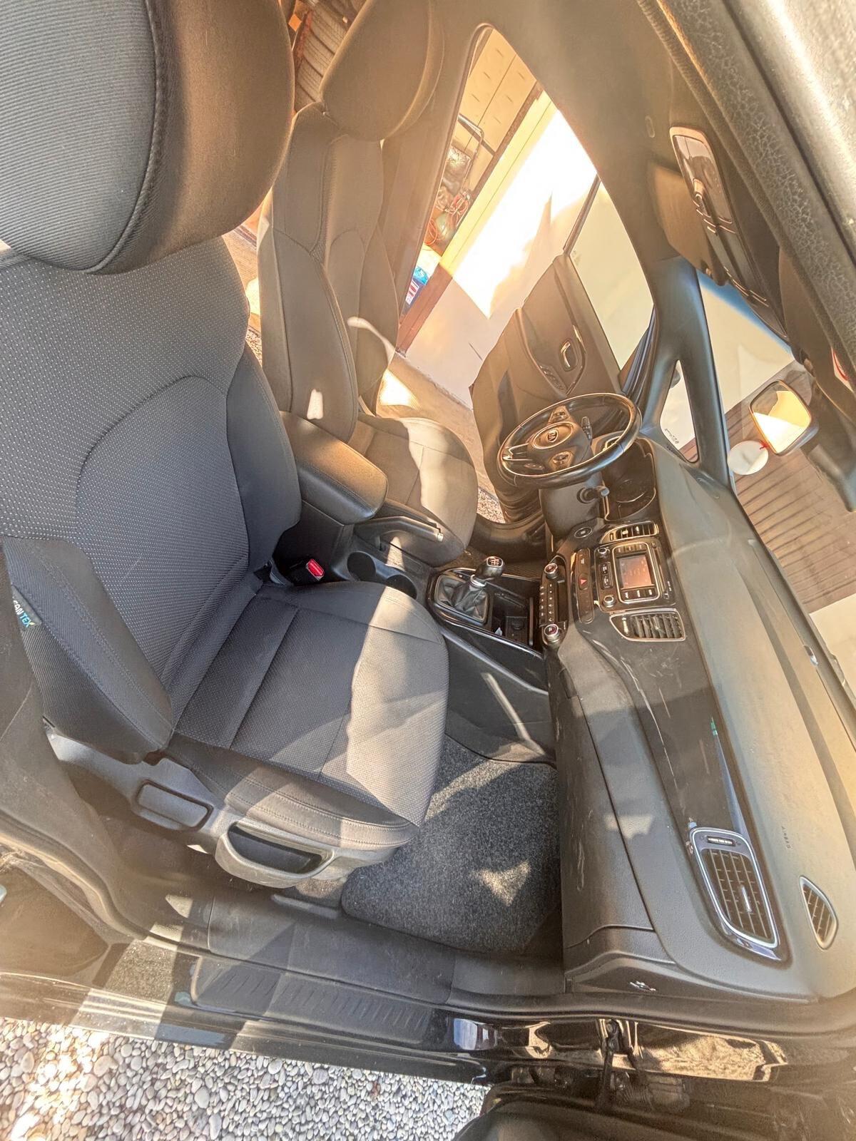 Kia Carens 1.7 CRDi 136 CV Cool