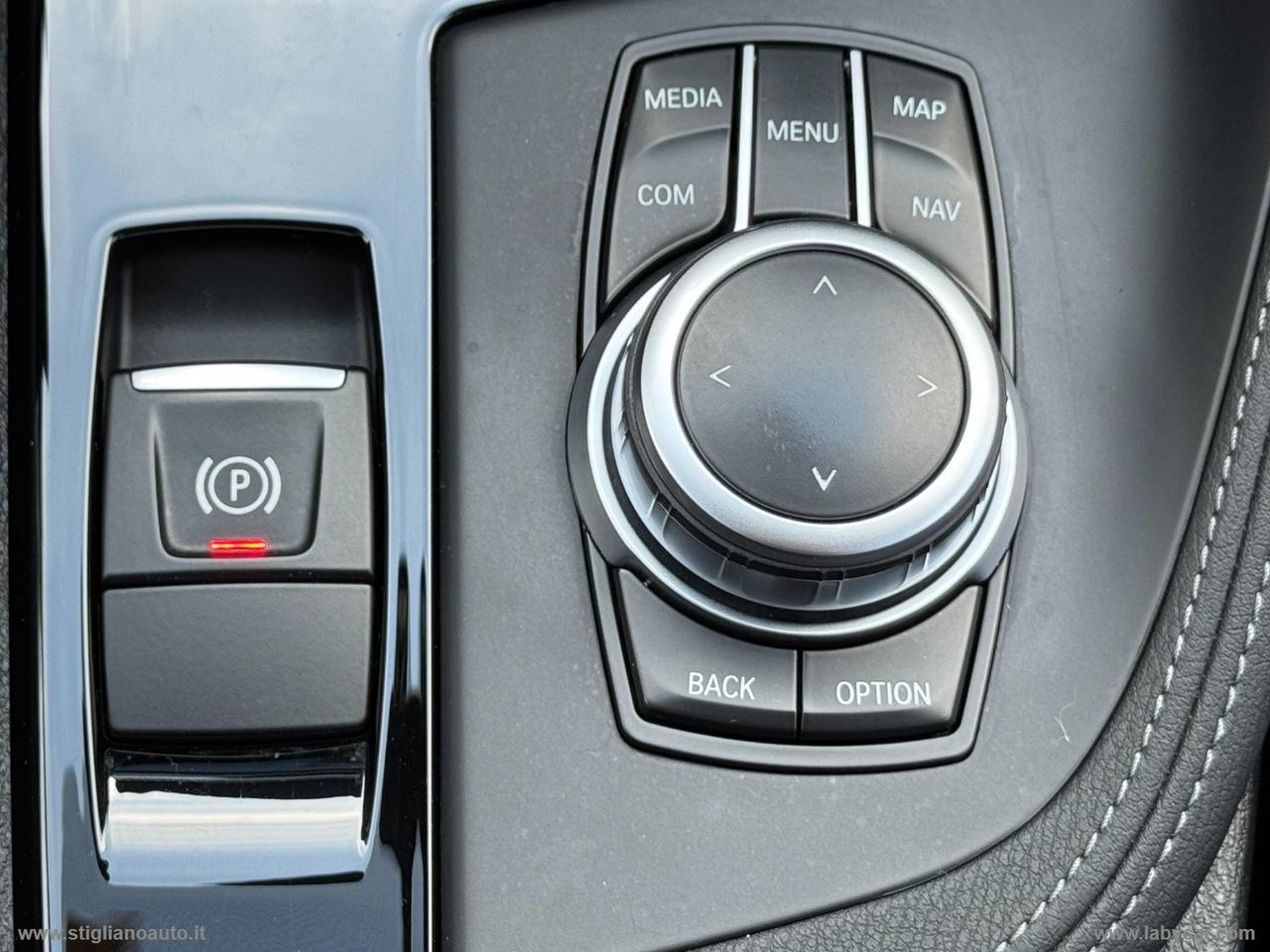 BMW X1 xDrive18d xLine Head-up display