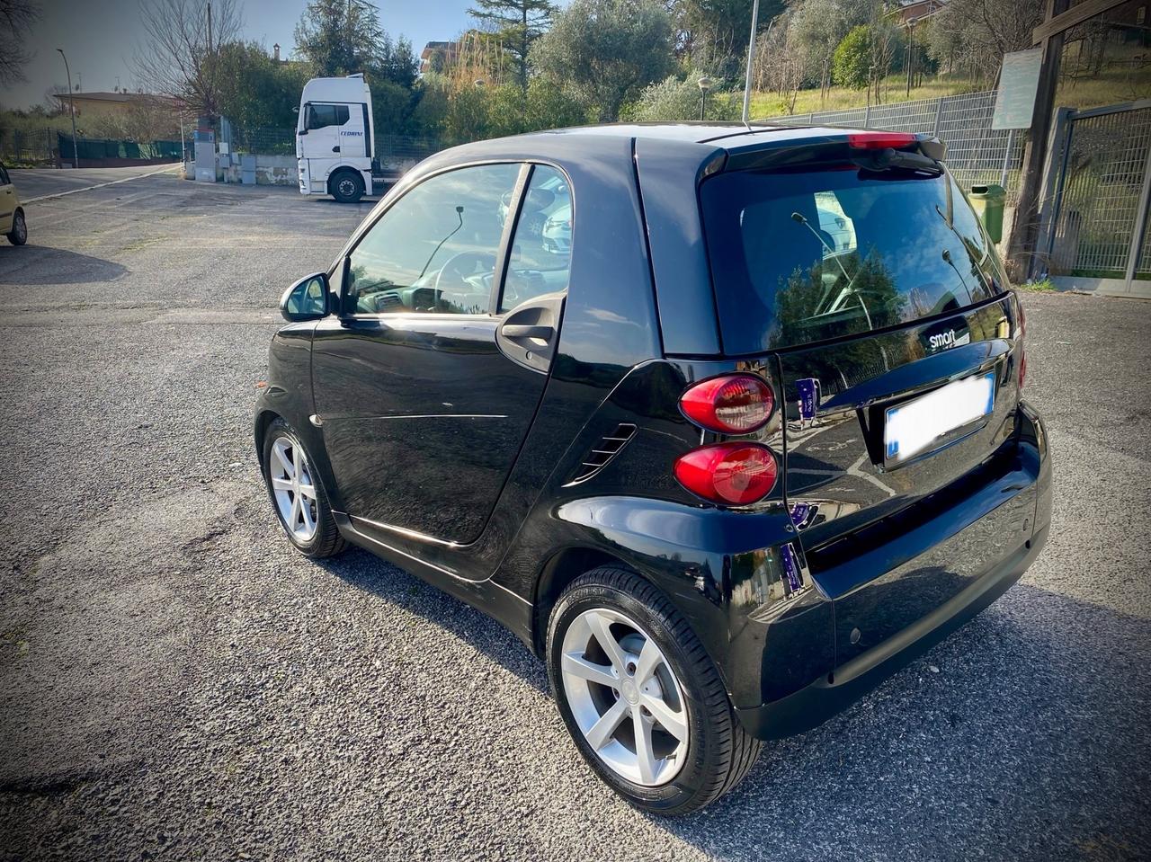 Smart ForTwo 1000 52 kW MHD coupé passion