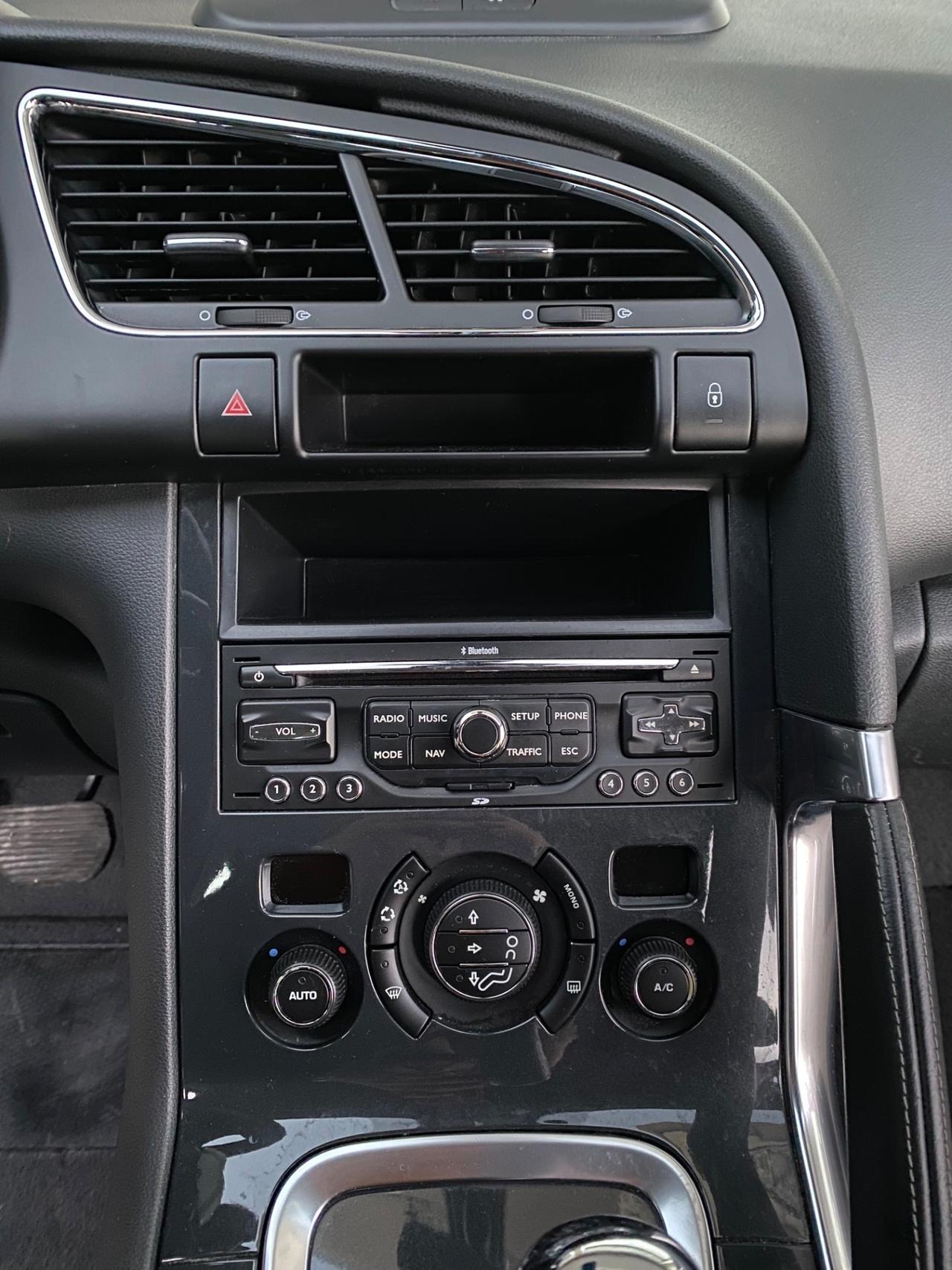 Peugeot 3008 1.6 e-HDi 112cv AUTOMATICA “Allure”