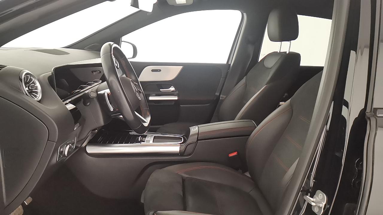 Mercedes-Benz Classe B - W247 2023 - B 250 e phev AMG Line Advanced Plus auto