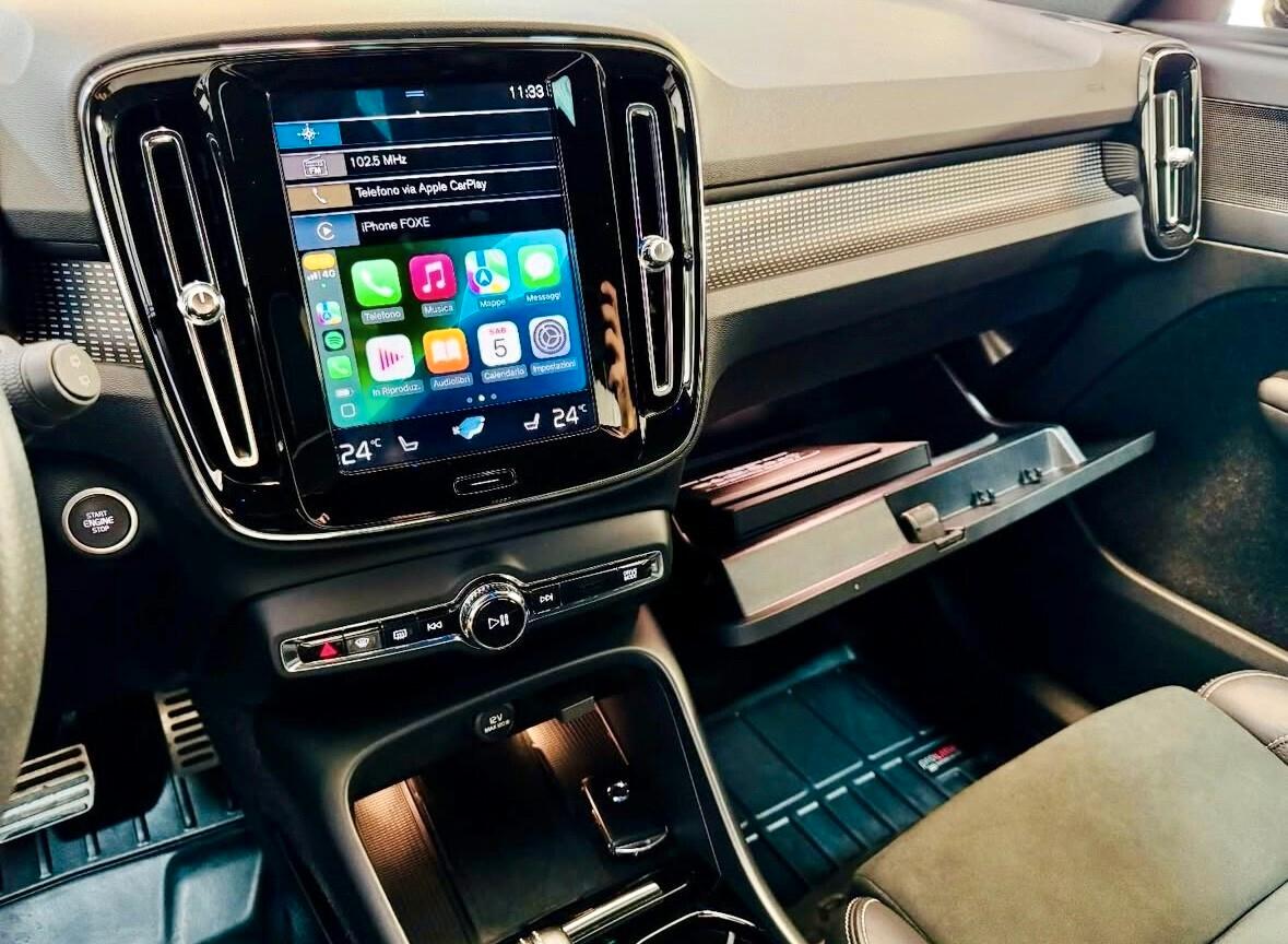 Volvo XC40 D3 R-design - R.Cam - CarPlay