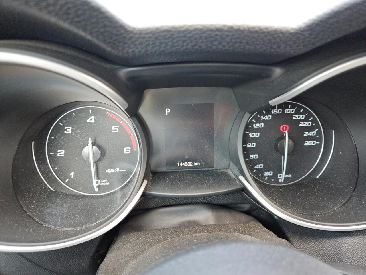 Alfa Romeo Stelvio 2.2 Turbodiesel 210 CV AT8 Q4 Executive