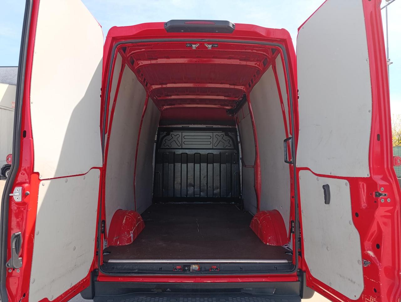 IVECO Daily 35 S12 V H2 3520 E6d-temp