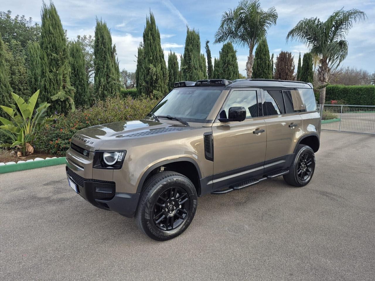 LAND ROVER DEFENDER 110 2.0 240 Cv TETTO APRIBILE 7 POSTI -8-2020