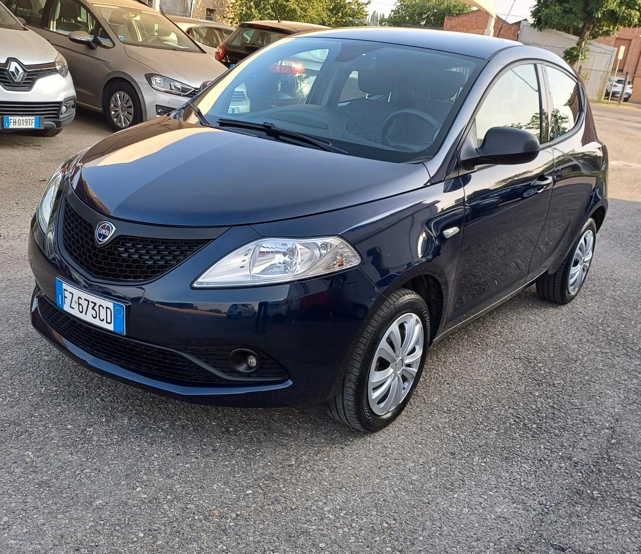 Lancia Ypsilon 1.2 69 CV 5 porte GPL Ecochic Platinum