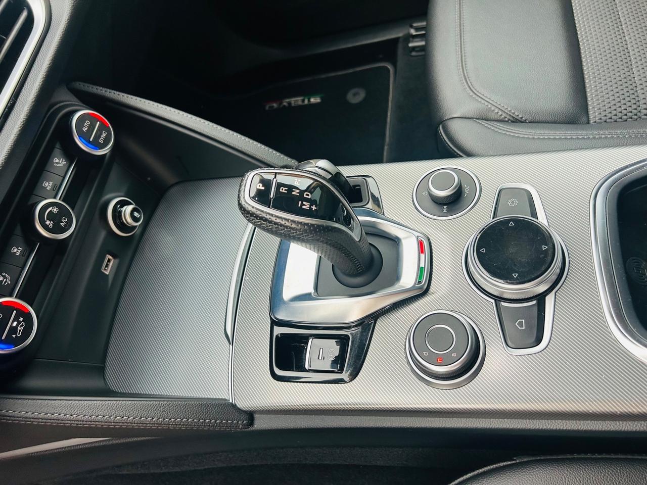 Alfa Romeo Stelvio 2.2 Turbodiesel 190 CV AT8 Q4 Sprint