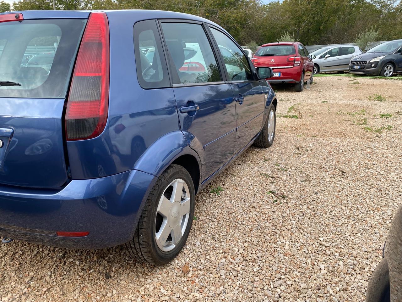 Ford Fiesta 1.4 TDCi 5p. Ghia