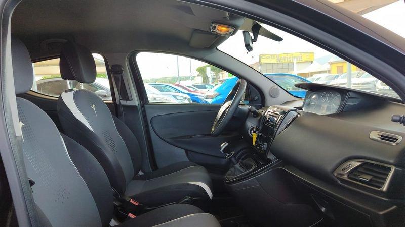 Lancia Ypsilon 1.2 69cv Elefantino
