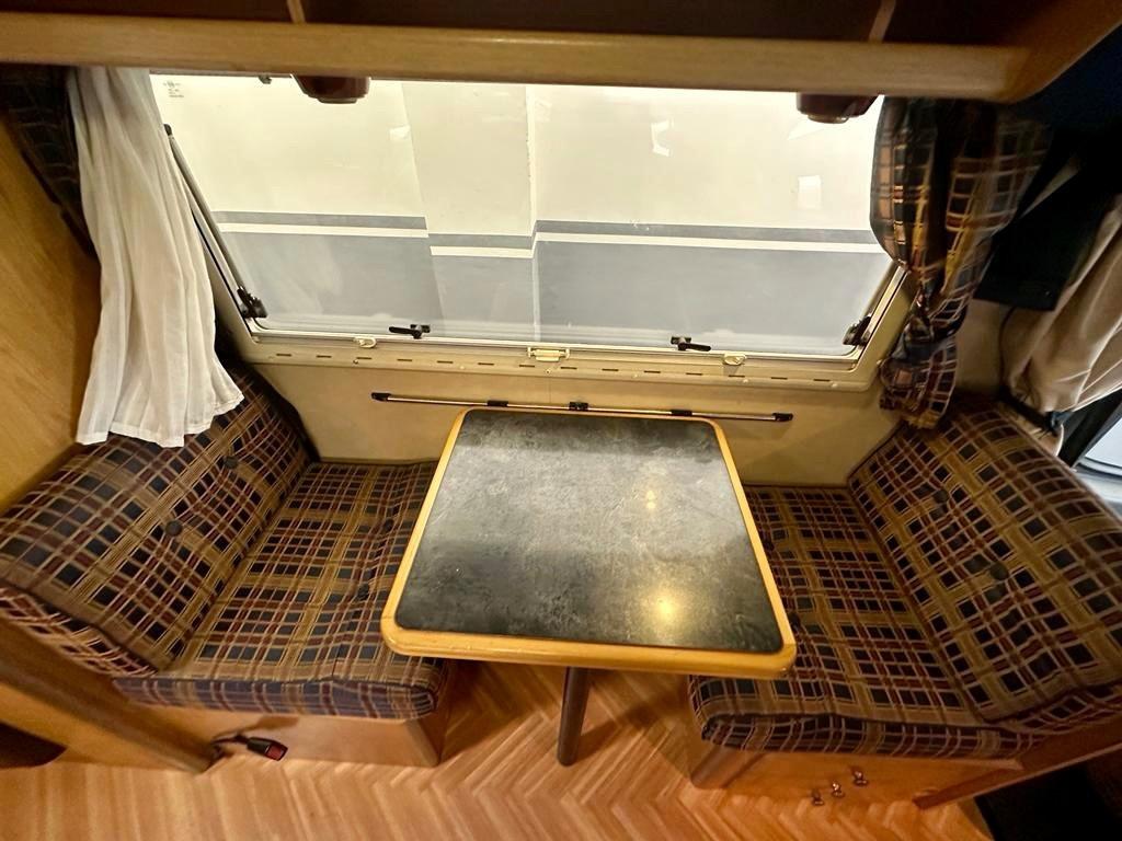 Laika Ecovip daily 2.8 7posti motorhome