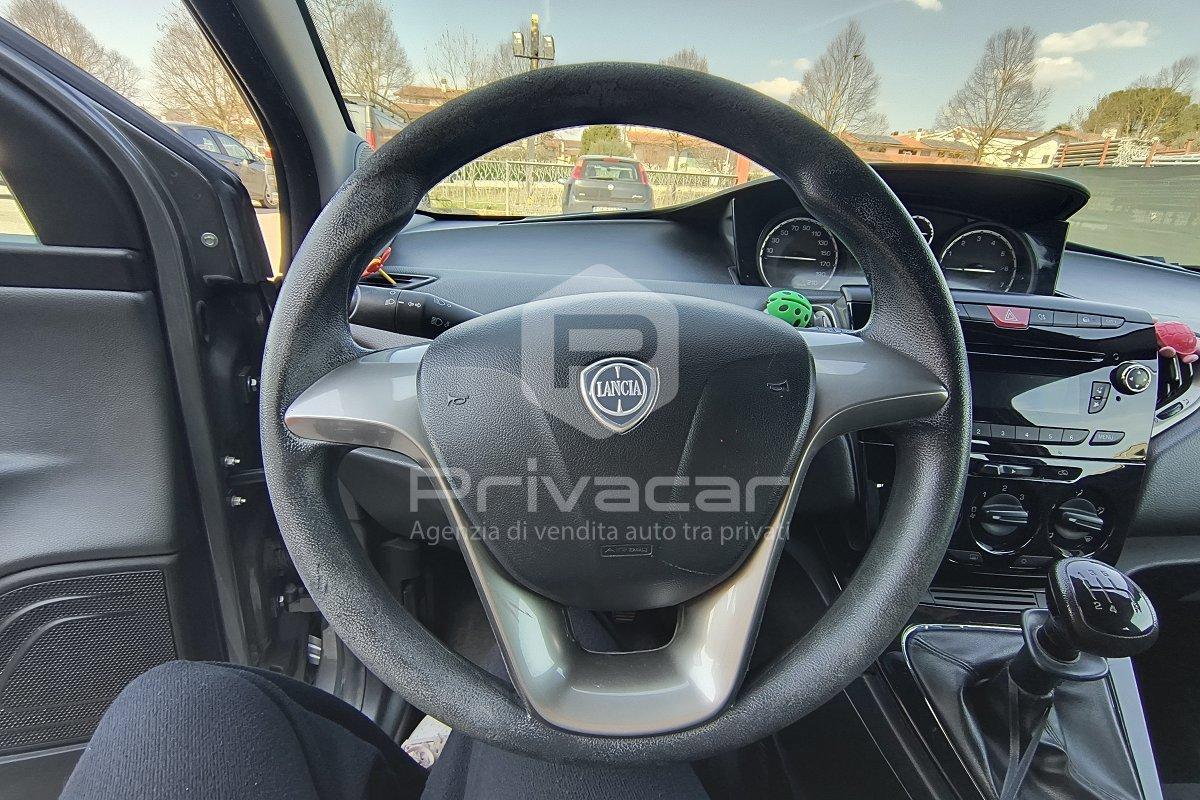 LANCIA Ypsilon 1.2 69 CV 5 porte Gold