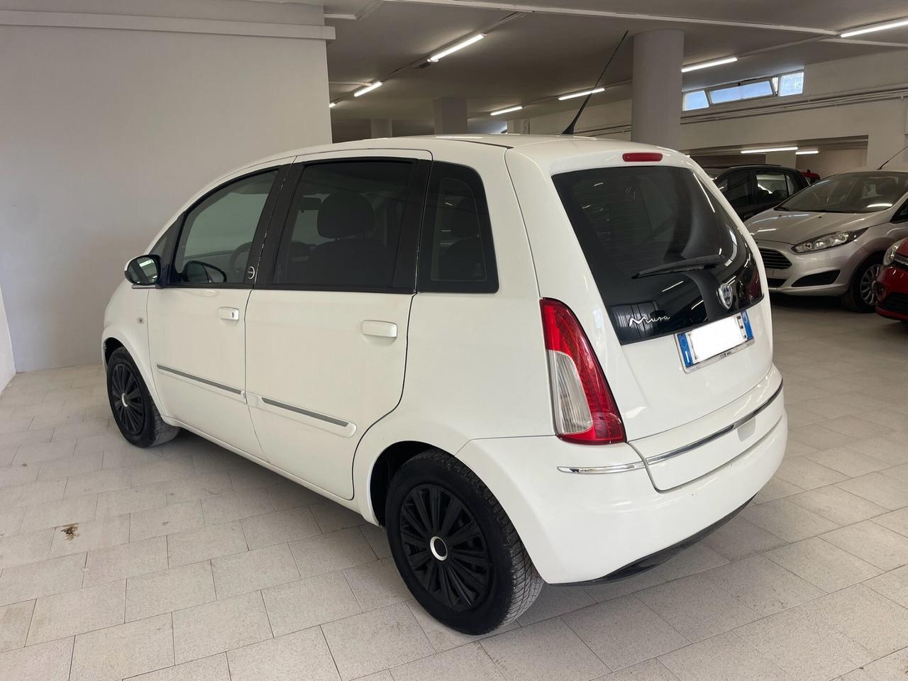 Lancia MUSA 1.4 Diva Ecochic GPL Di serie