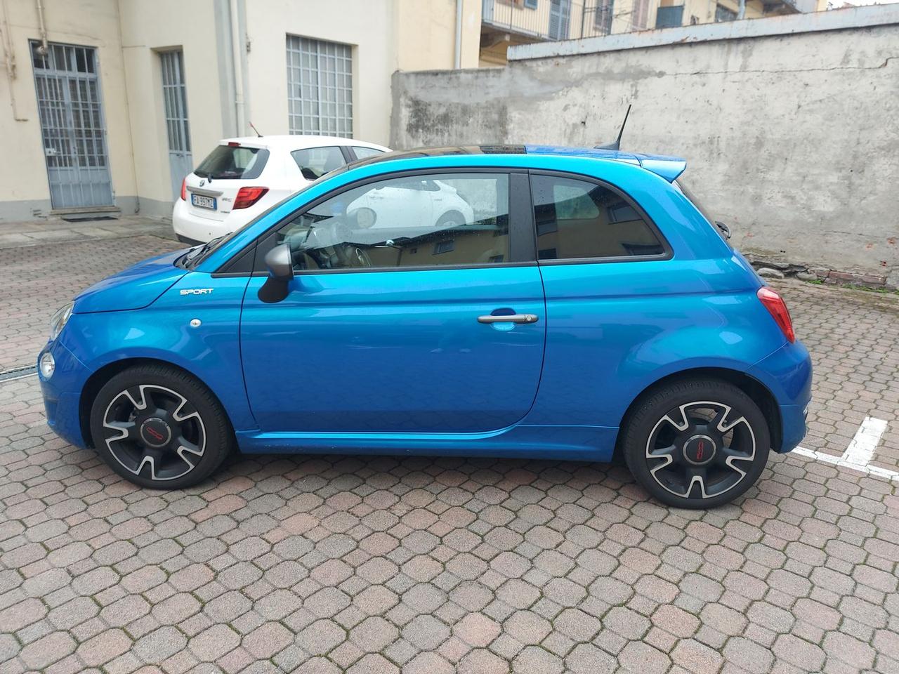 Fiat 500 1.0 70 MHEV Sport neopatentati