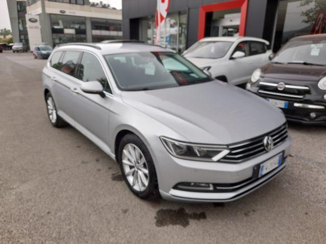 VOLKSWAGEN Passat Variant 1.6 TDI SCR DSG Business BMT