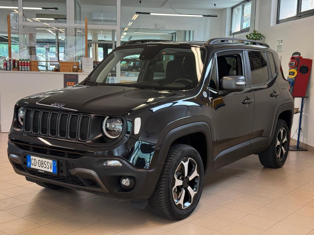 JEEP RENEGADE 4XE TRAILHAWK HYBRID PLUG-IN