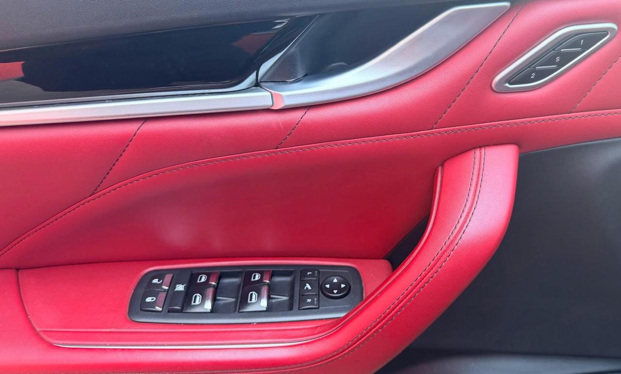 MASERATI LEVANTE 3.0 GRANSPORT Q4 V6 275CV - FULL