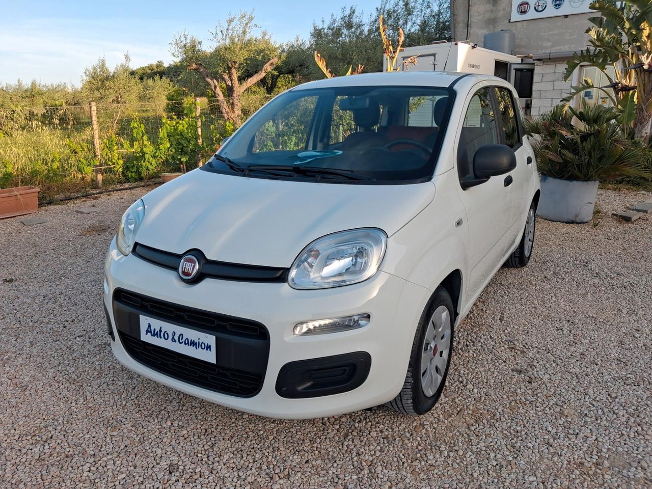 Fiat Panda 1.2 Easy anno2016 solo 86000km