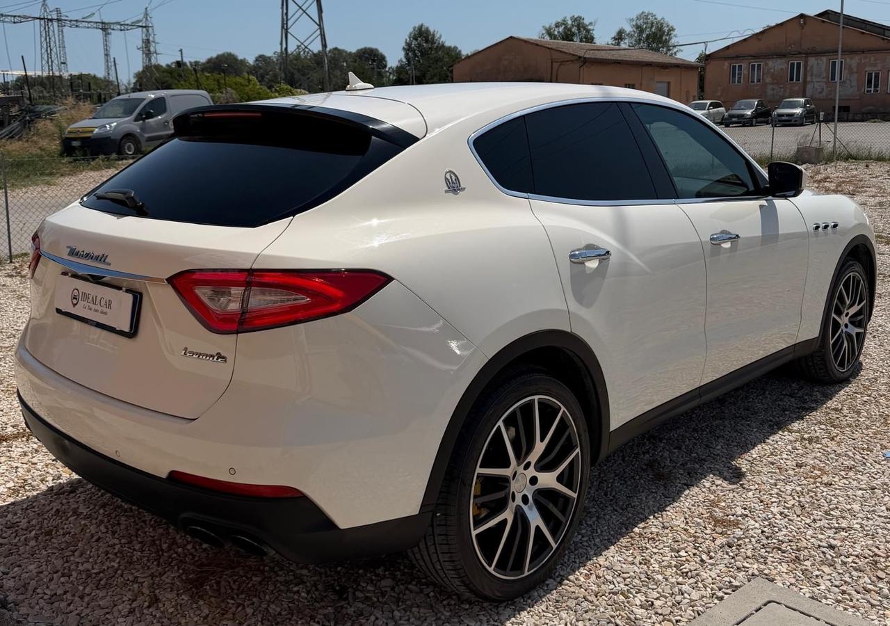 Maserati Levante V6 Diesel 275 CV AWD Granlusso