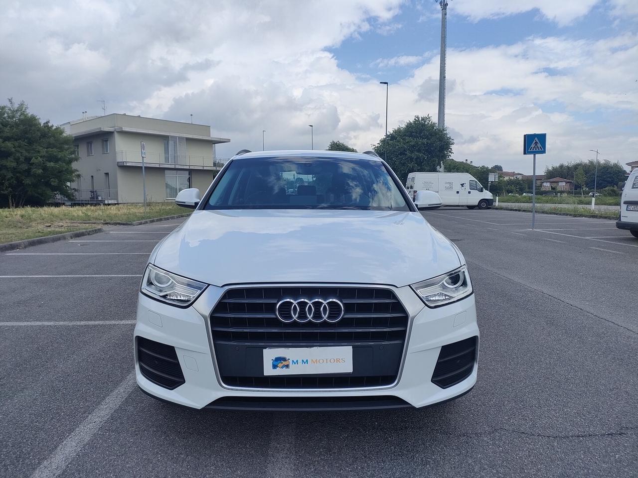 AUDI Q3 2.0 tdi Business 150cv s-tronic