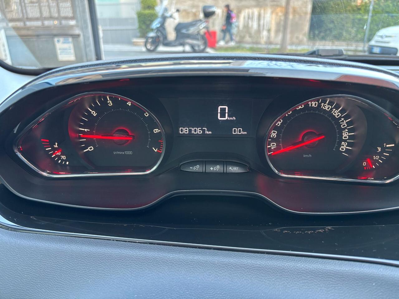 Peugeot 208 1.2 VTi 82 CV 5 porte Active UNIPROPRIETARIO