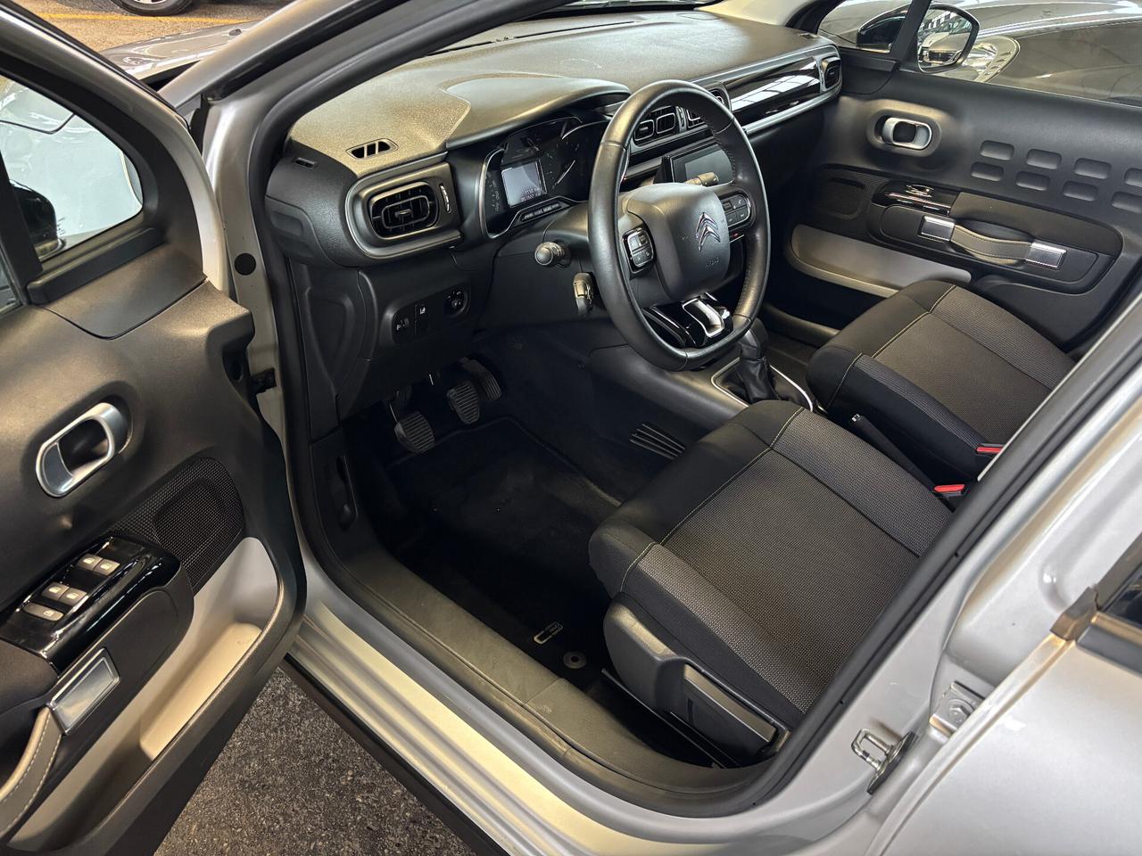 Citroen C3 1.2 PureTech 60KW 82CV Shine NEOPATENTATO