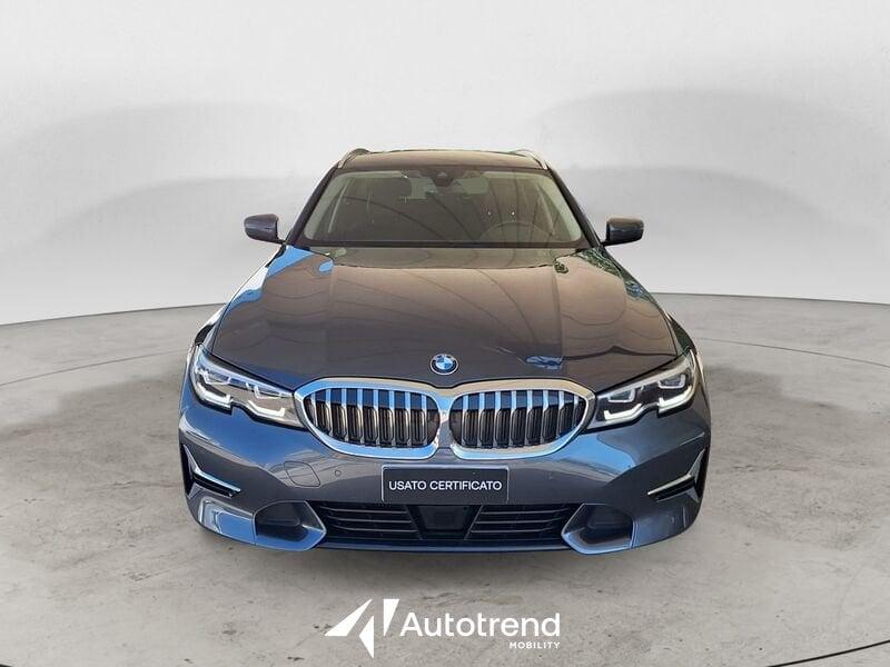 BMW Serie 3 Touring 320d 190 CV Automatica 48V Mild Hybrid Luxury