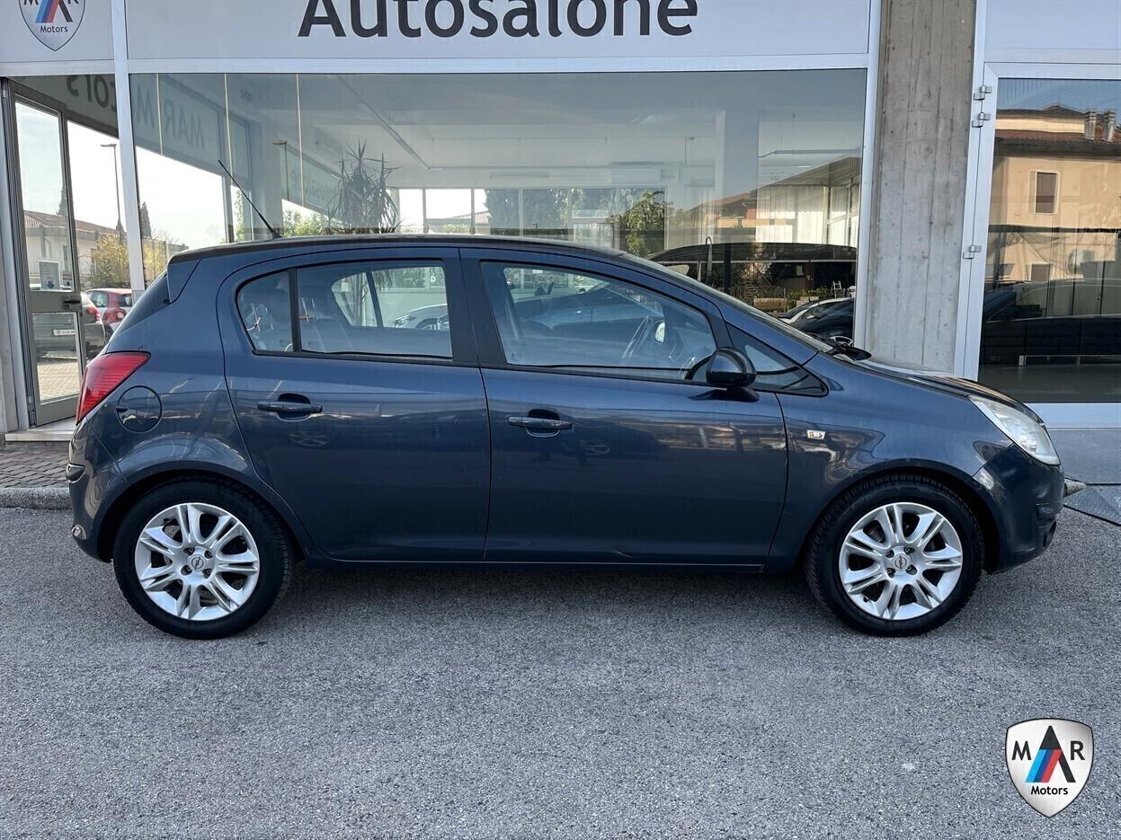 Opel Corsa 1.3 CDTI 75CV ecoFLEX 5 porte Cosmo
