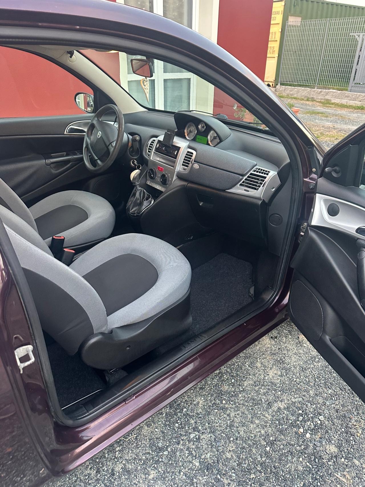 Lancia Ypsilon 1.200 benzina