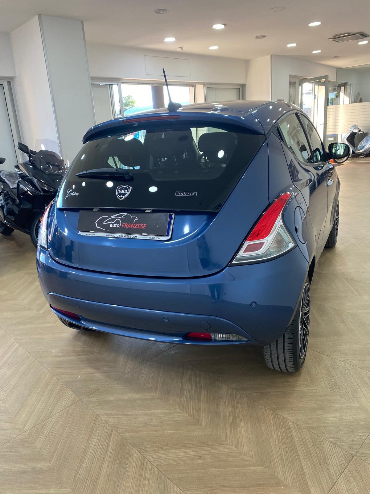 LANCIA YPSILON 1.0 HYBRID 2022-