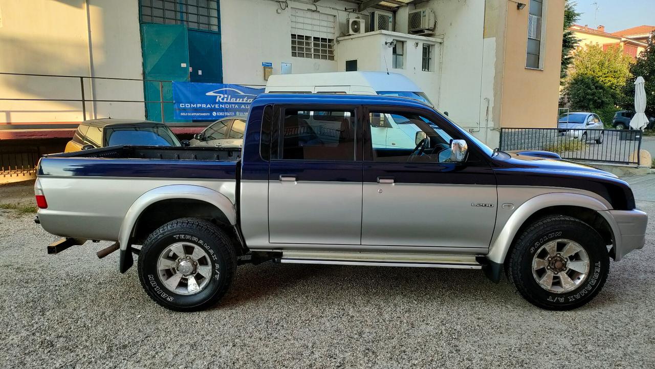 Mitsubishi L200 2.5 TD Aut Gancio 4WD Double Cab