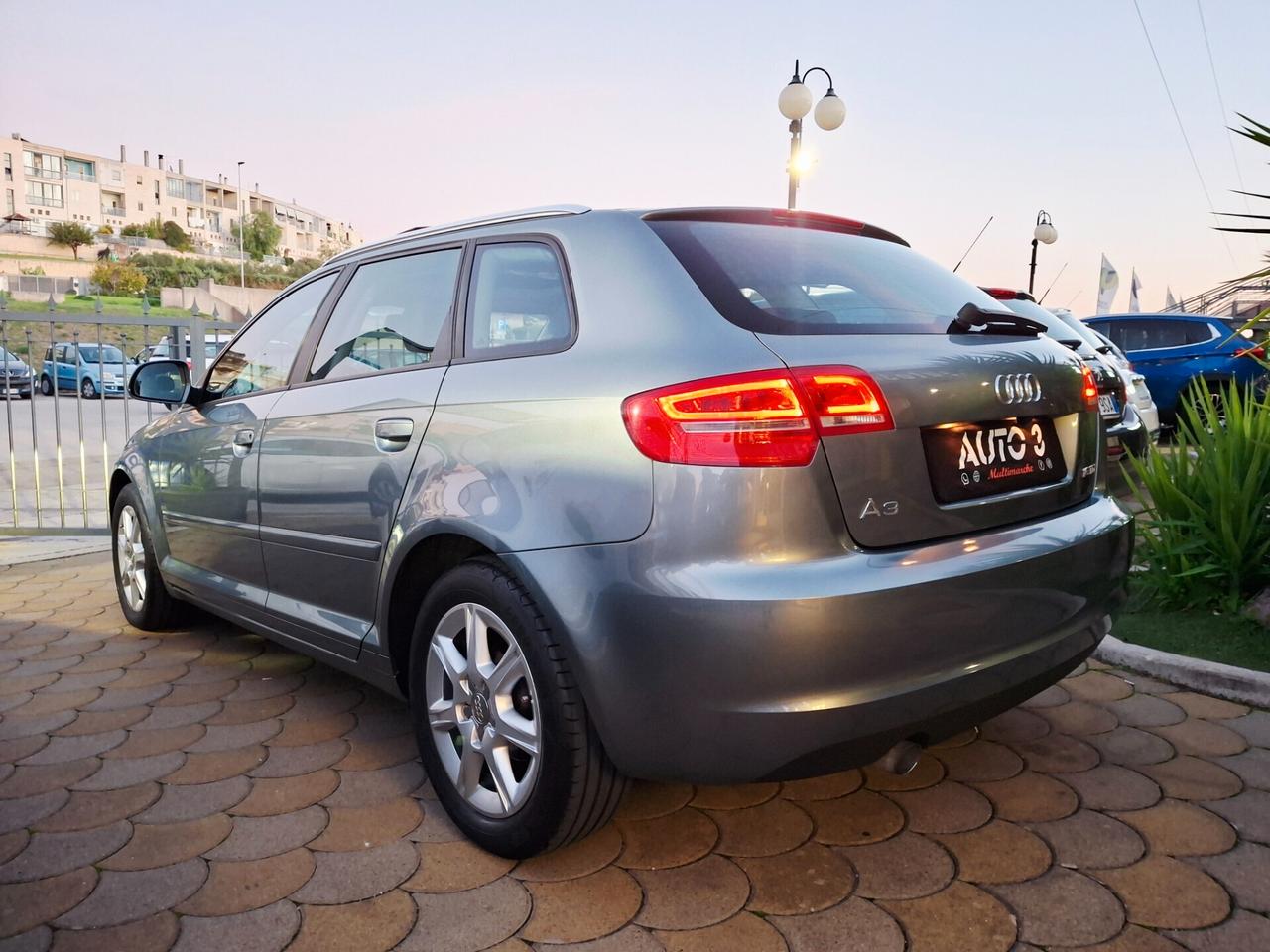 Audi A3 SPB 1.6 TDI 105 CV CR Ambition