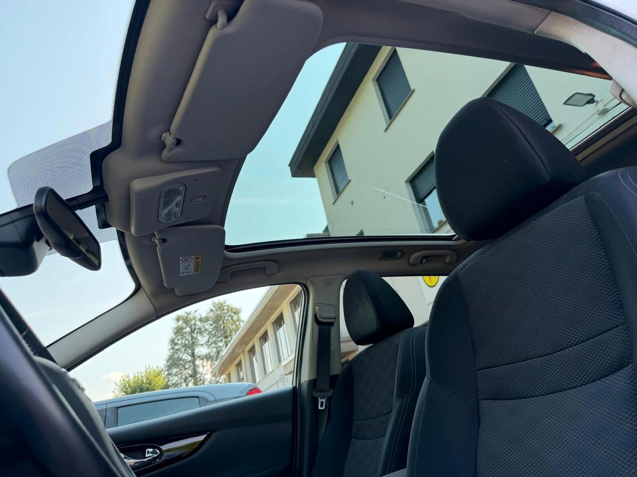 Nissan Qashqai 1.2 DIG-T Tekna TETTO PANORAMICO