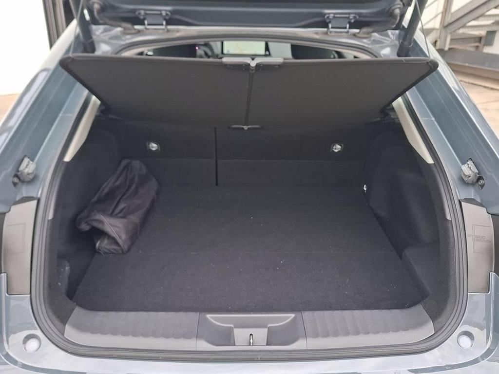 Toyota Prius 2.0 Plug-in Hybrid Lounge E-CVT