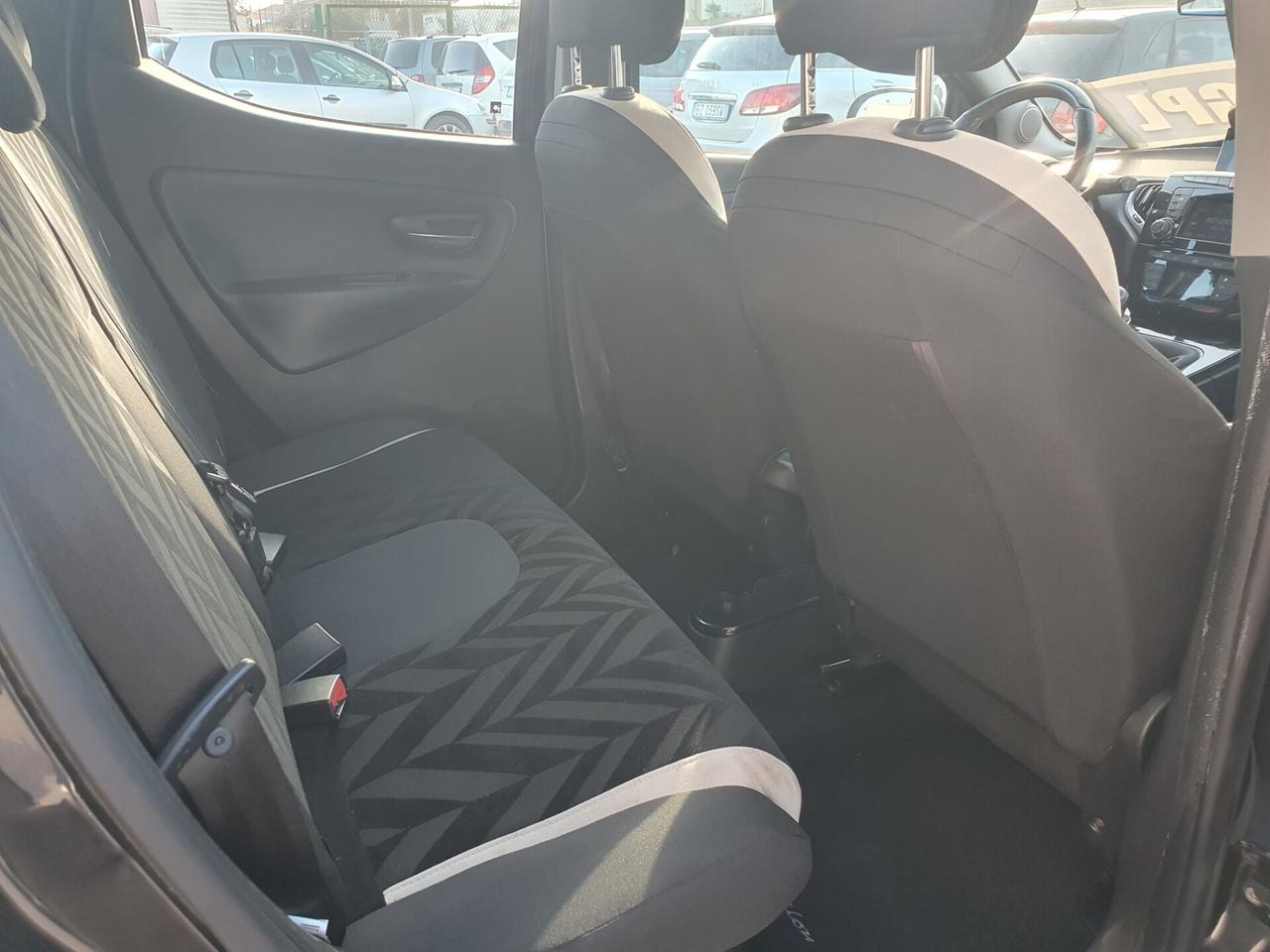 Lancia Ypsilon 1.2 69 CV benzina GPL Neopatent 2017