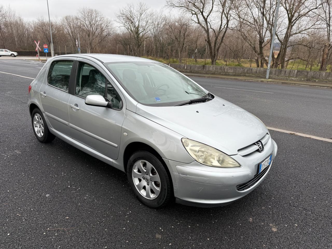 Peugeot 307 1.4 16V 5p. XR Plus