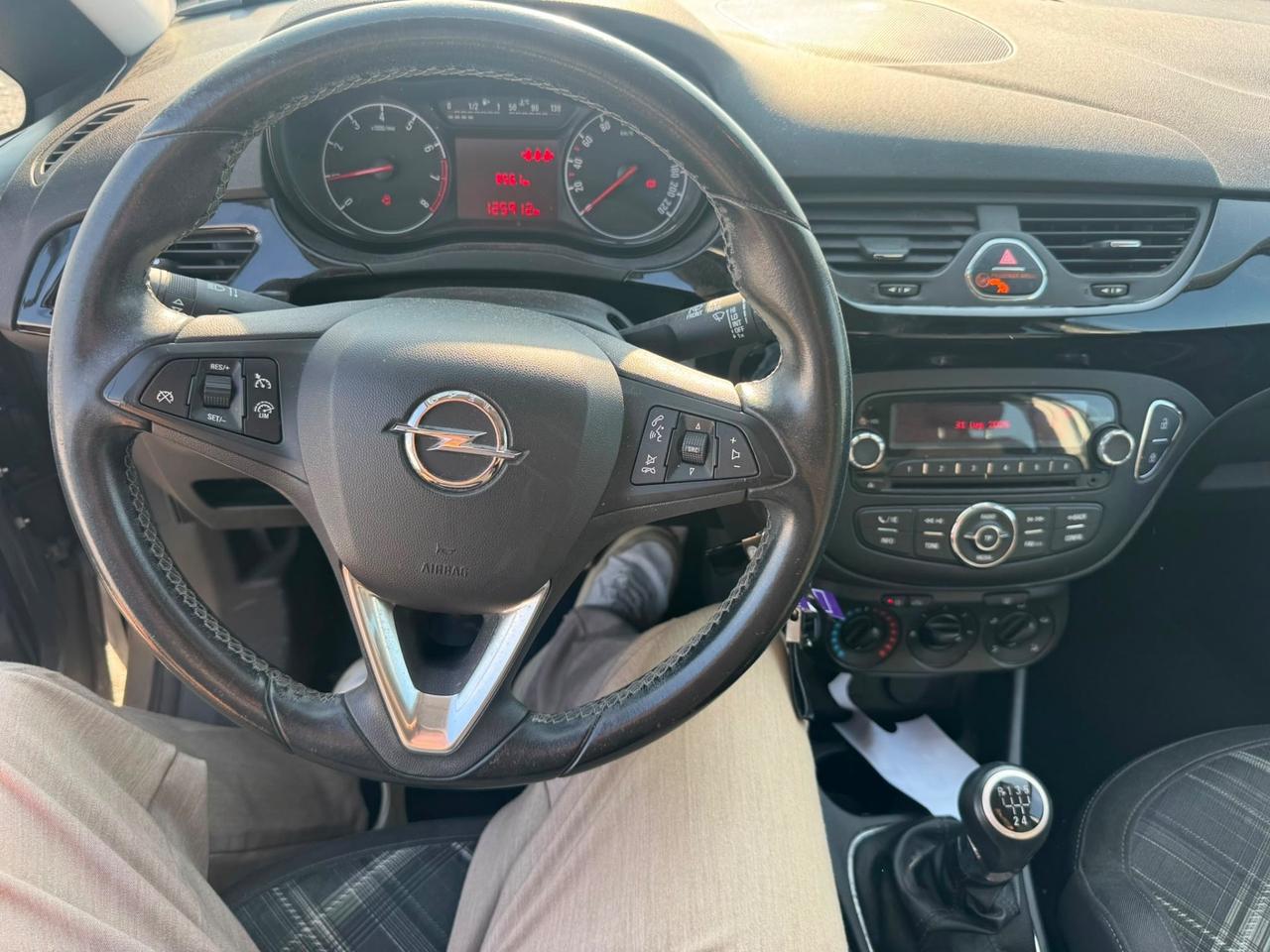 Opel Corsa 1.2 5 porte