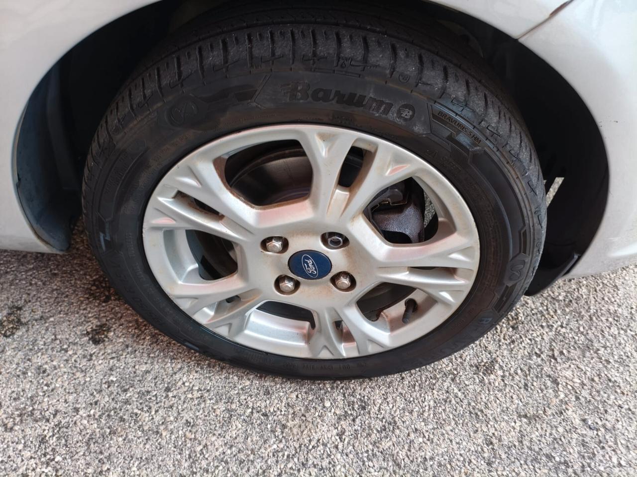 Ford Fiesta 1.5 TDCi 75CV 5 porte Titanium