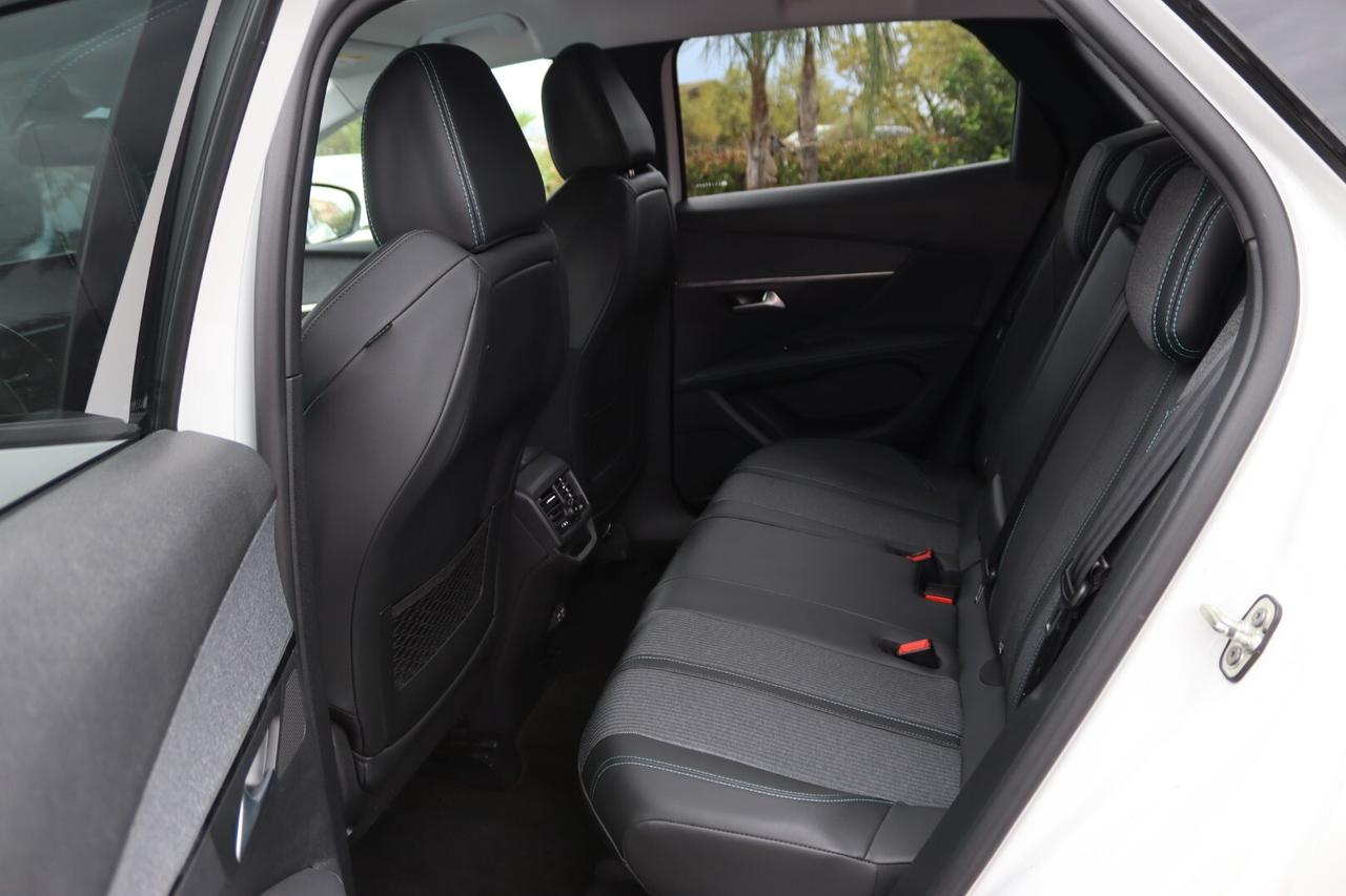 Peugeot 3008 BlueHDi 130 S&S Allure Pack