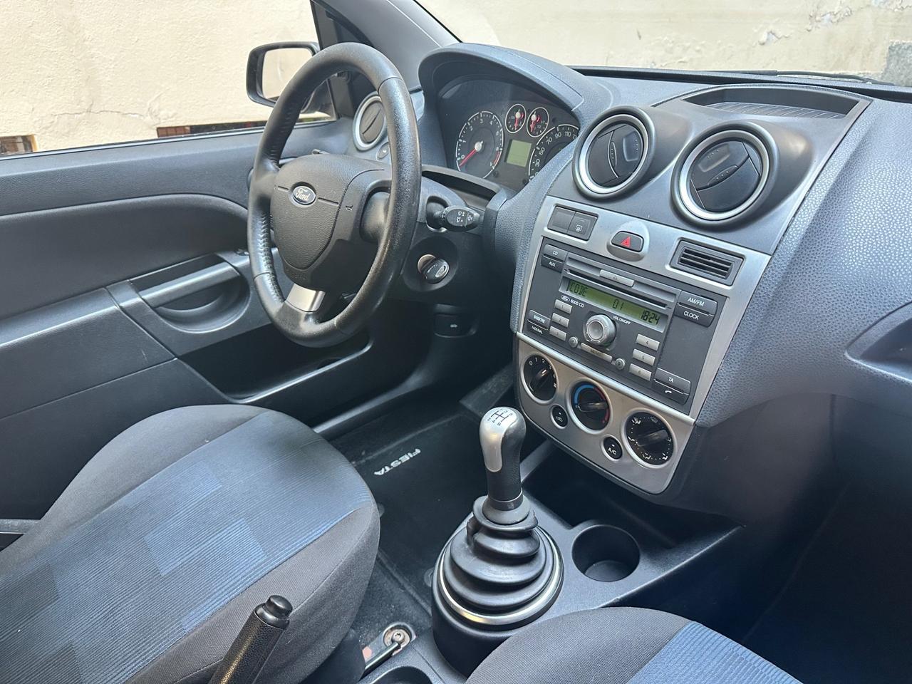 Ford Fiesta 1.2 16V 3p. Titanium
