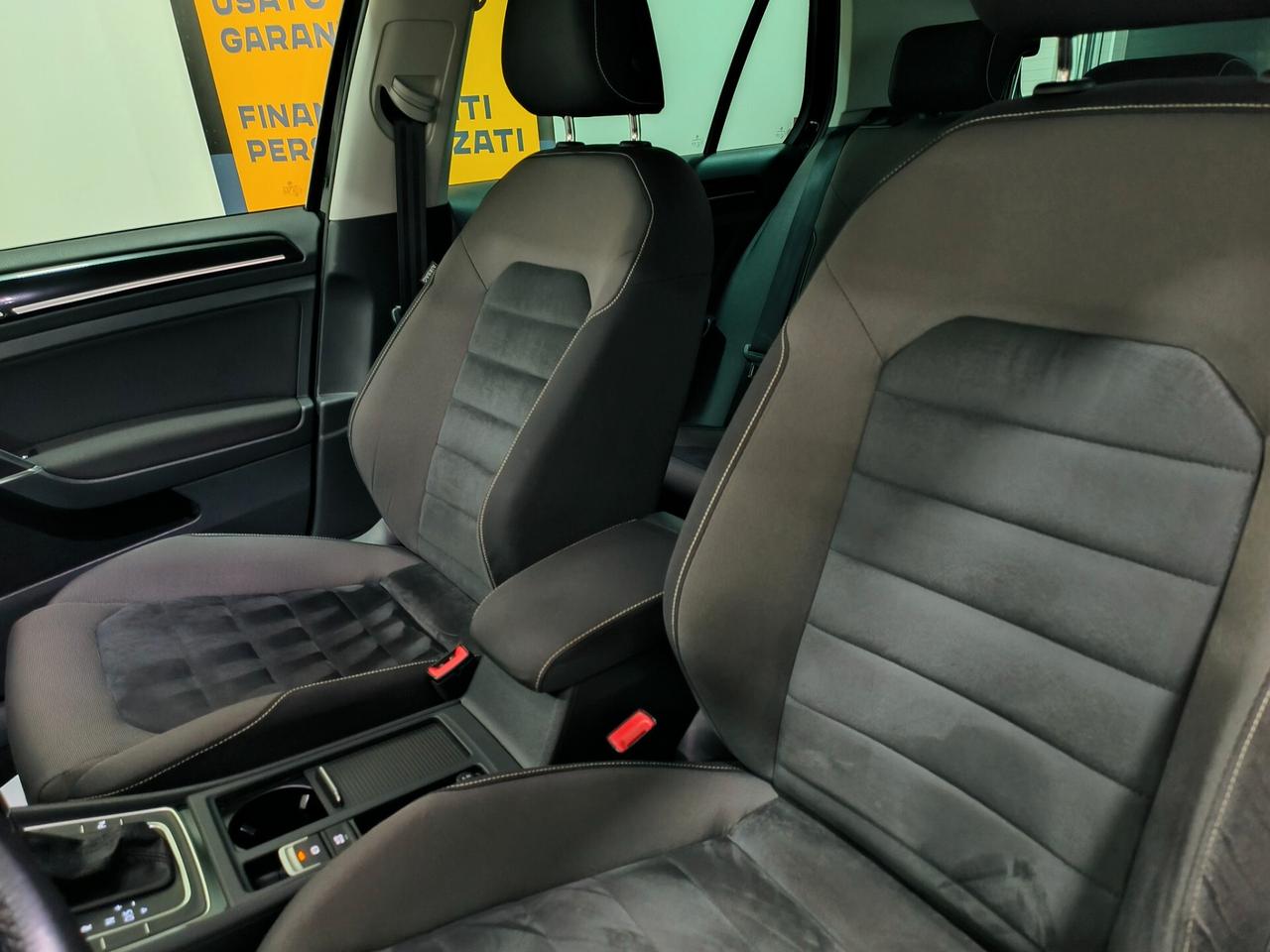 Volkswagen Golf 1.6 TDI 5p. Highline BlueMotion Technology