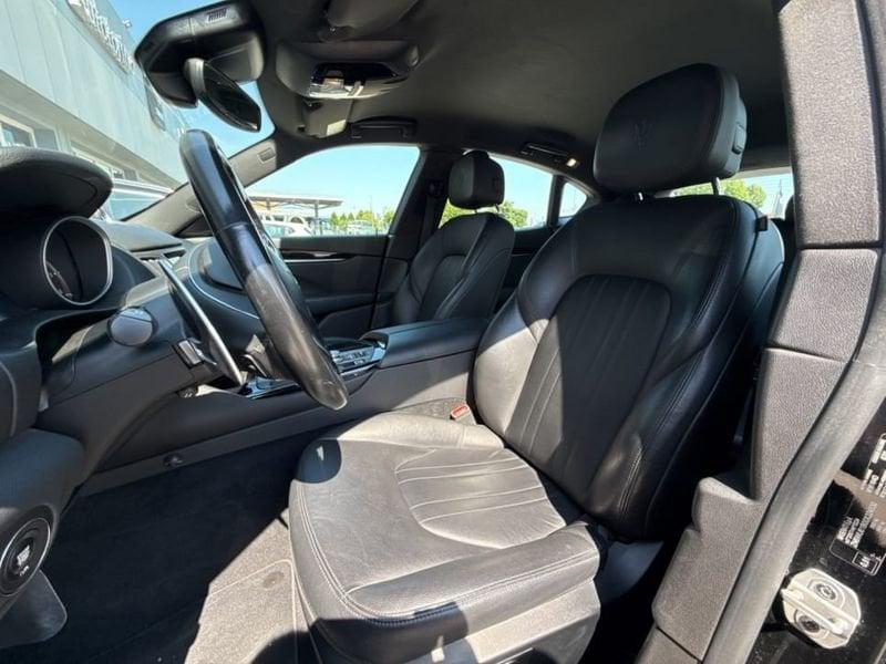 Maserati Levante 3.0 V6 250CV AUTO