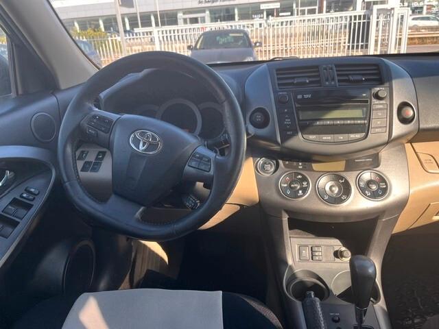 Toyota RAV 4 RAV4 2.2 D-4D 150 CV DPF Sol