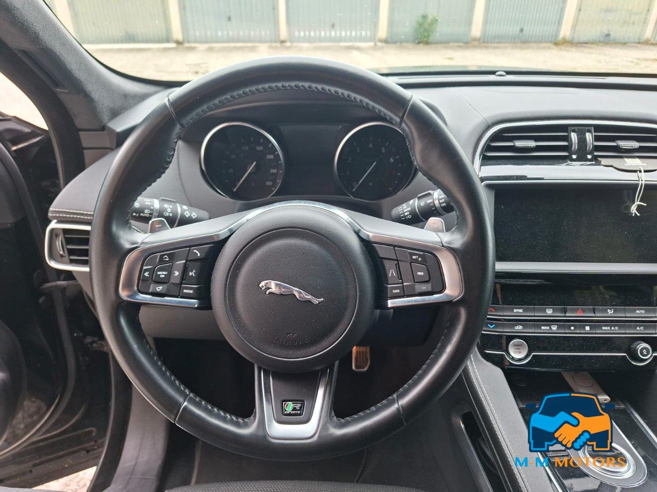 Jaguar F-Pace 2.0 i4 R-Sport awd 250cv auto my20