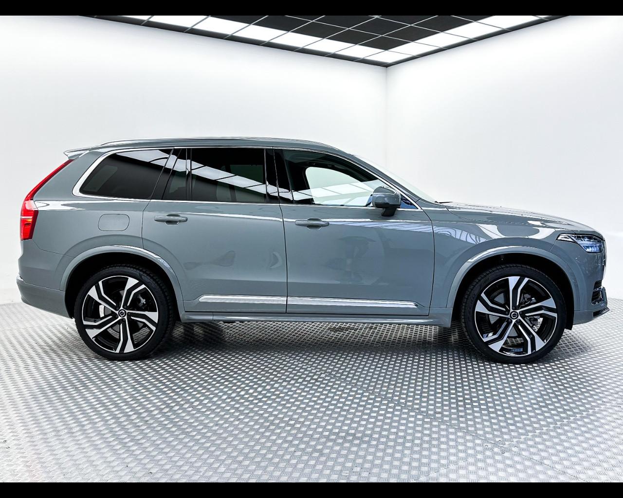 VOLVO XC90 B5 AWD automatico 7 posti Plus Bright