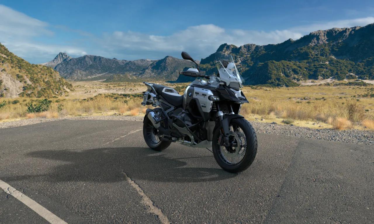 BMW R 1300 GS Adventure Triple Black
