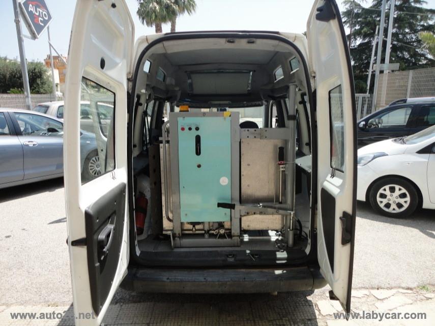 FIAT Doblò 1.9 JTD TRASPORTO DISABILI