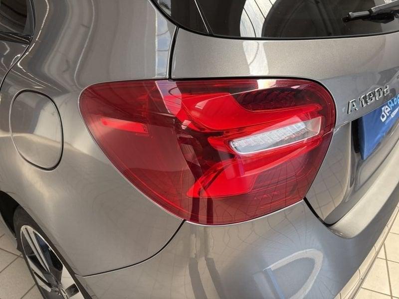 Mercedes-Benz Classe A A 180 D SPORT MY16