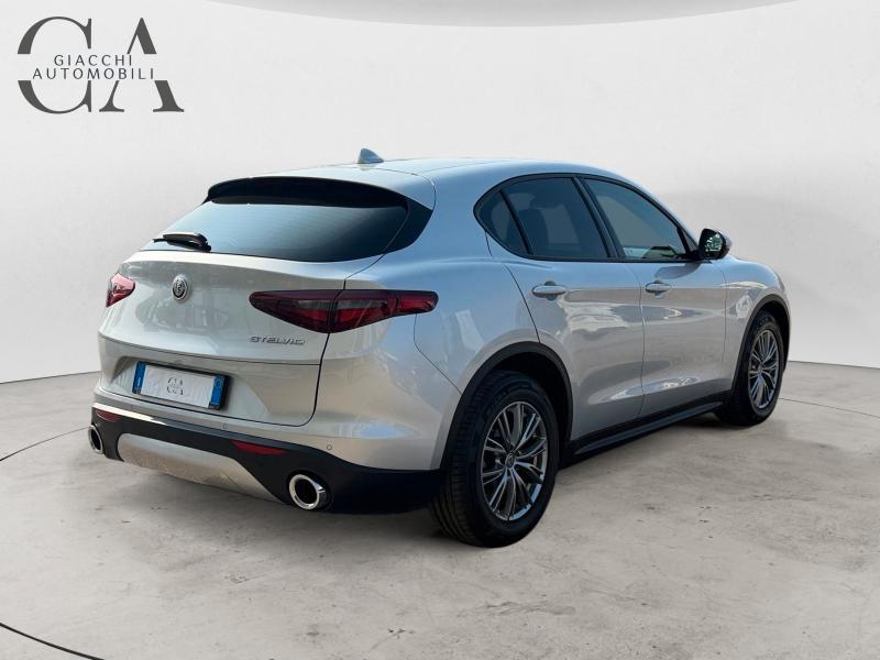 Alfa Romeo Stelvio 2.2 t Business rwd 160cv auto