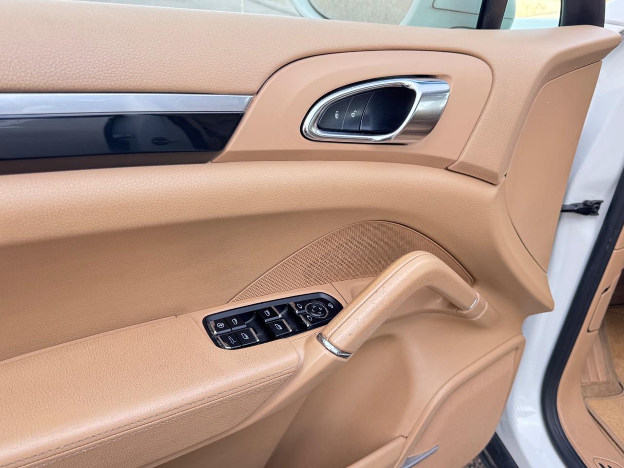 Porsche Cayenne 3.0 Diesel 245cv